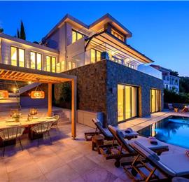 Spectacular 4 Bedroom Luxury Villa with Infinity Pool on Brac Island, sleeps 8